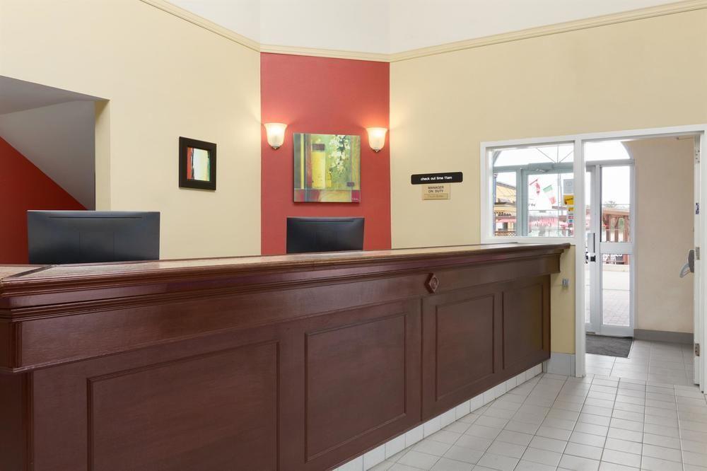 Travelodge By Wyndham Timmins Exterior foto